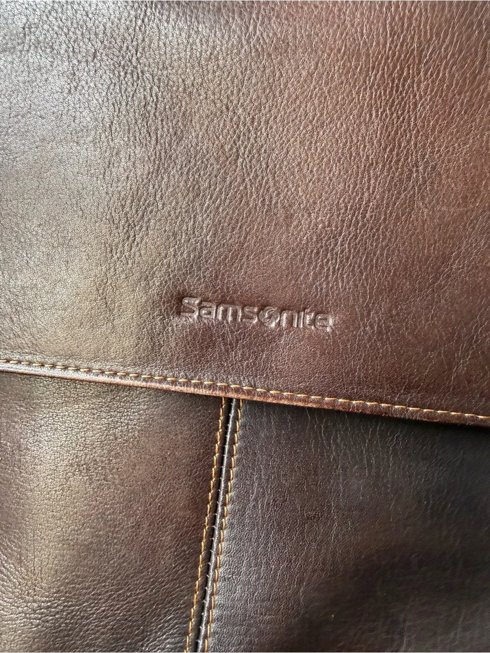 Samsonite Dark Brown Leather Messenger Bag with Brass Hardware